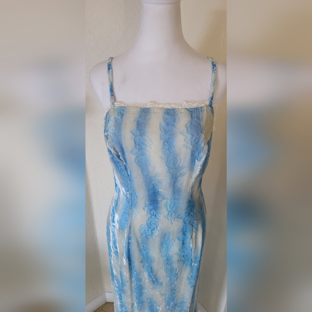 Custom-made Turquoise Velvet Dress, size Medium - Picture 4 of 6